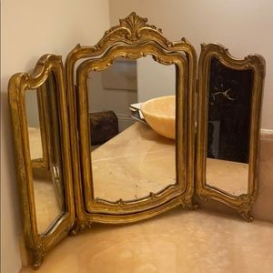 Antique shaving mirror for a table.